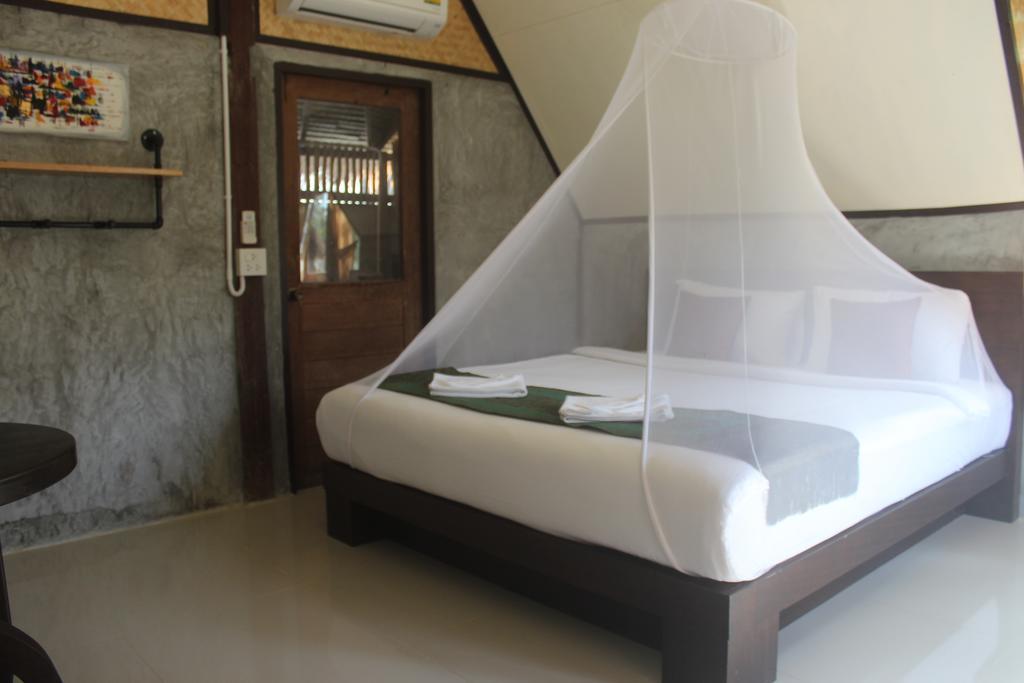 Lanta Happy Hill Hotel Koh Lanta Exterior photo