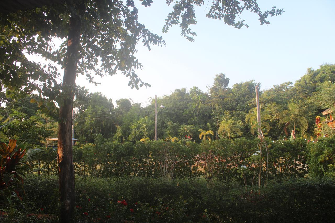 Lanta Happy Hill Hotel Koh Lanta Exterior photo